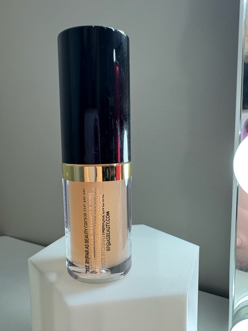 Laura Geller Treat-N-Go Lip Oil Fast Track 3.8mL BNIB Fast Track - Picture 5 of 5